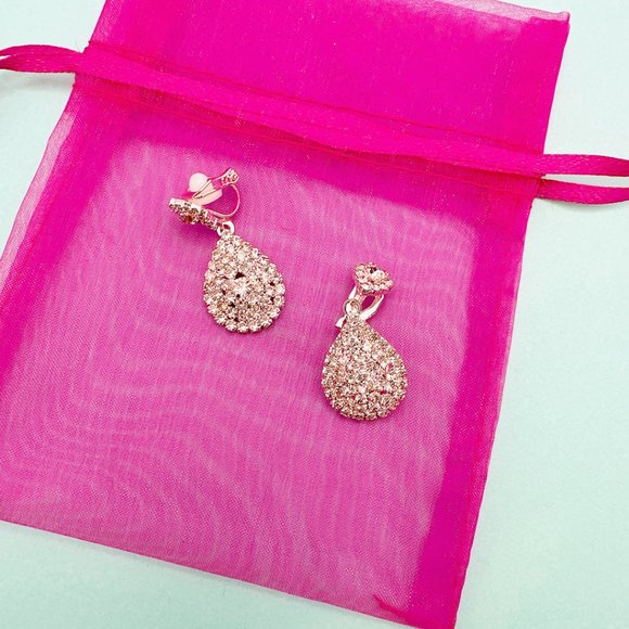 CLIP ON Small Pear Shape Clear Rhinestone  Earrings - Picture 11 of 12